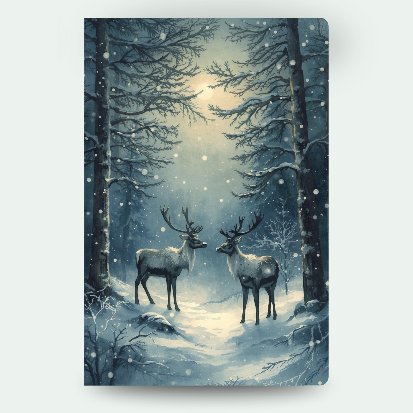 Zwei Rentiere im verschneiten Wald unter Mondlicht – ruhiges Wintermotiv für individuelle Weihnachtskarten mit Wackelbild.